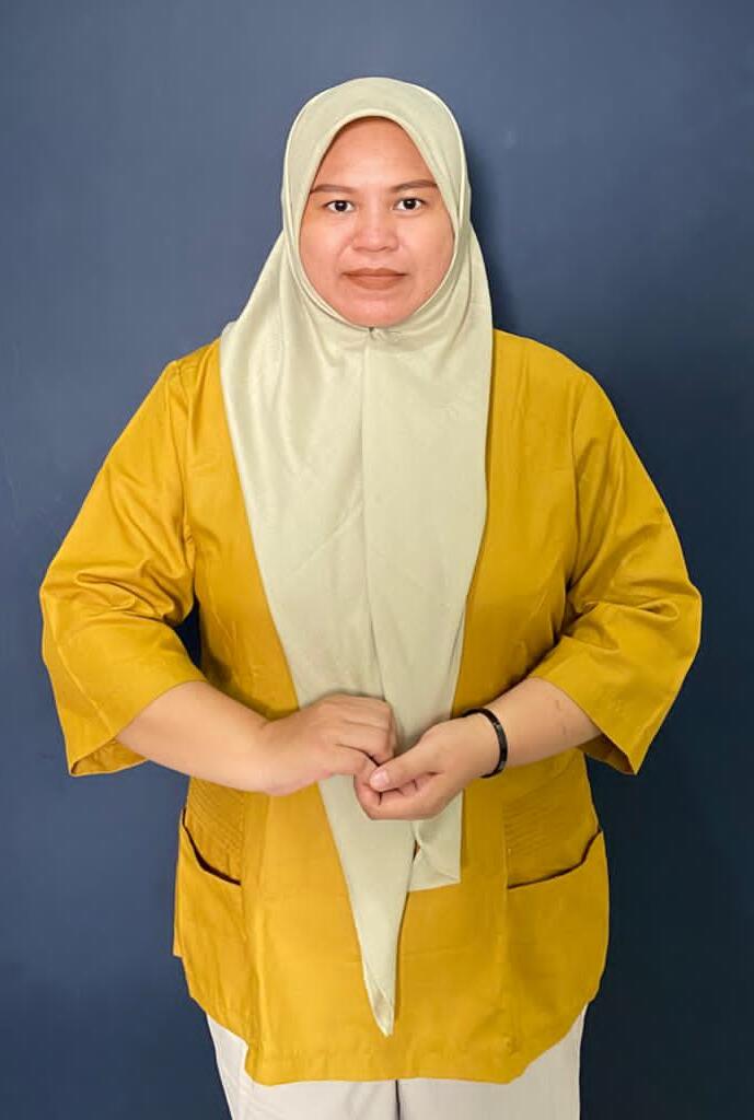 Nia Rosmania - Perawat Lansia Terpercaya