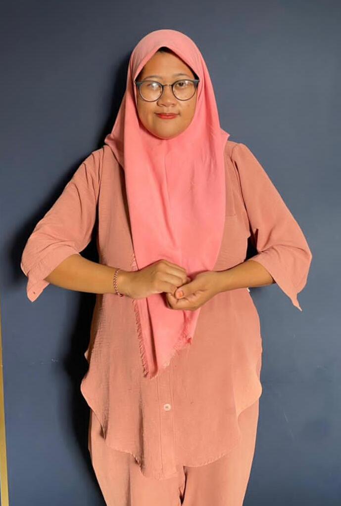 Indah Septianingsih - Asisten Rumah Tangga Terpercaya