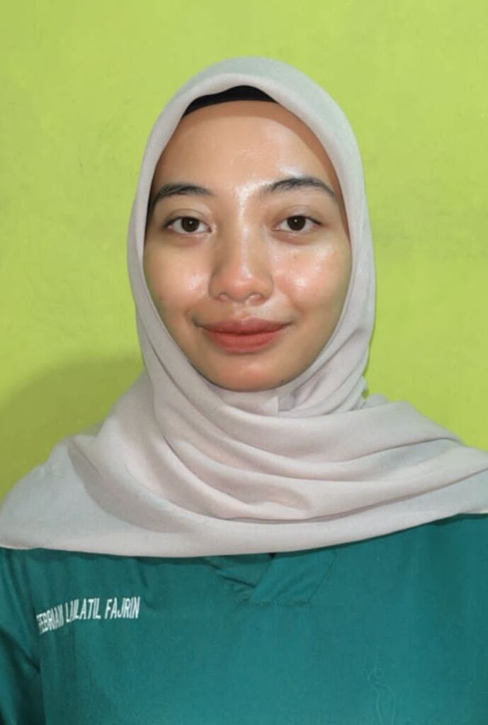 Febrian Lailatil Fajrin - Perawat Lansia Terpercaya