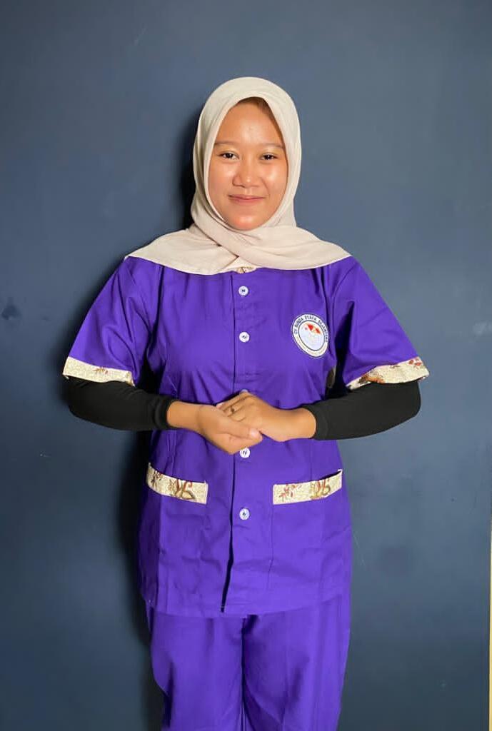 Pebi Dwi Novits - Babysitter Terpercaya