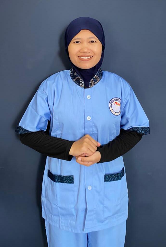 Sri Rahayu - Perawat Lansia Terpercaya